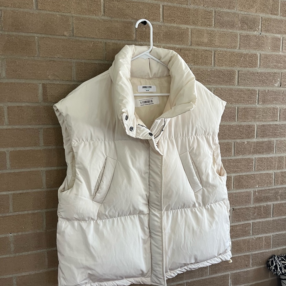 Double Zero Off-White Puffer Vest View 3